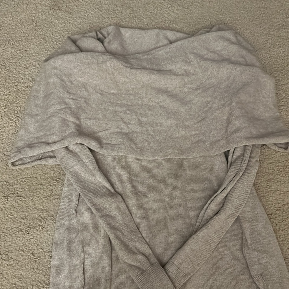 Sweater - Picture 2 of 4